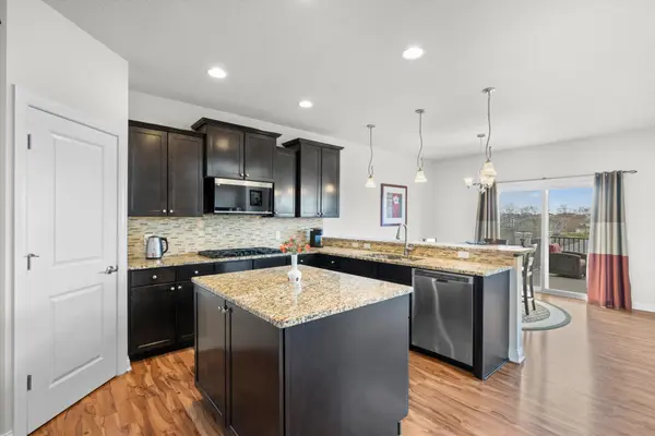 5035 Jewel LN N, Plymouth, MN 55446