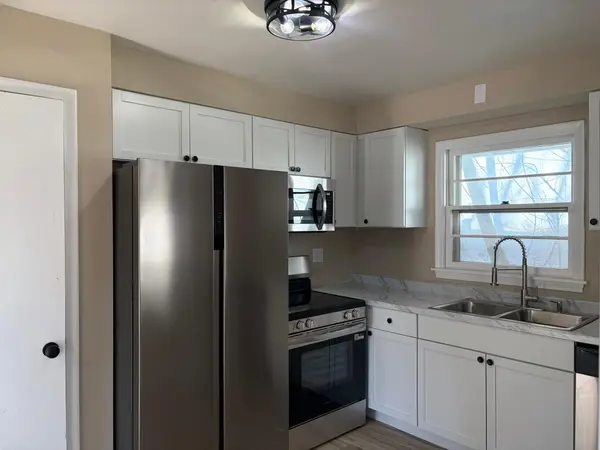 1280 Kennard ST, Saint Paul, MN 55106