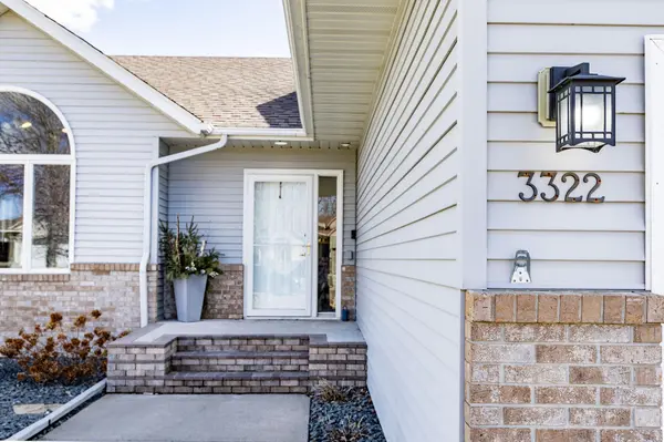 3322 42nd AVE S, Fargo, ND 58104