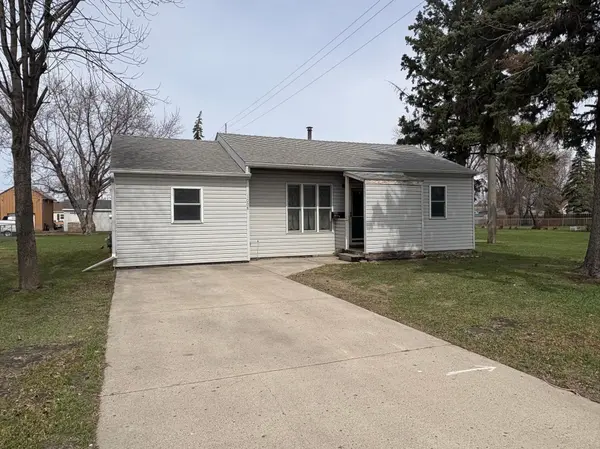 1008 7th AVE N, Wahpeton, ND 58075