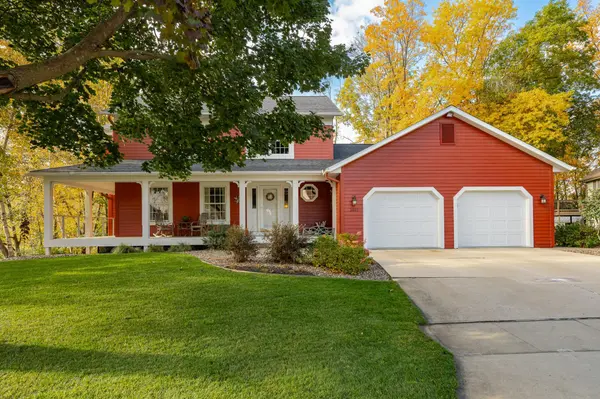 1021 Hickory LN SW,  Rochester,  MN 55902