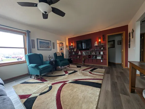 311 3rd AVE NW, Perham, MN 56573