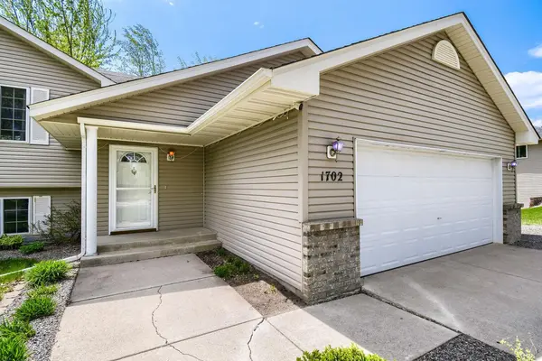 1702 Griffing Park RD, Buffalo, MN 55313