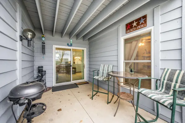 232 S Dewey ST #102, Fairmont, MN 56031