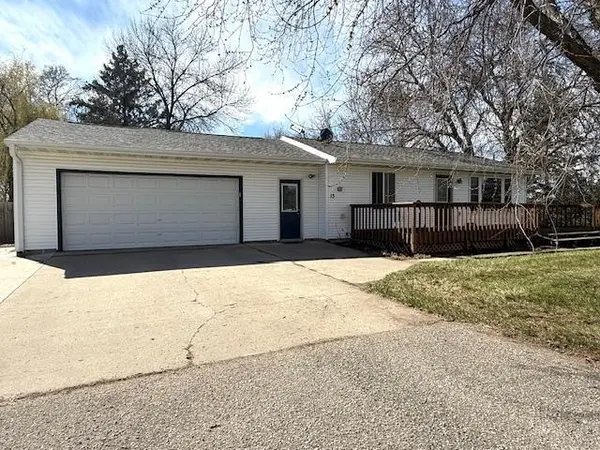 13 N Muyres AVE, Carlos, MN 56319