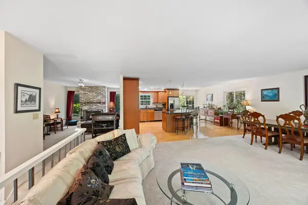 18885 Valley View RD, Eden Prairie, MN 55346
