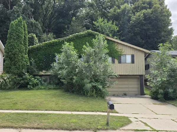 528 19th ST NW, Rochester, MN 55901