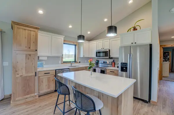 1626 72nd AVE, Hammond, WI 54015