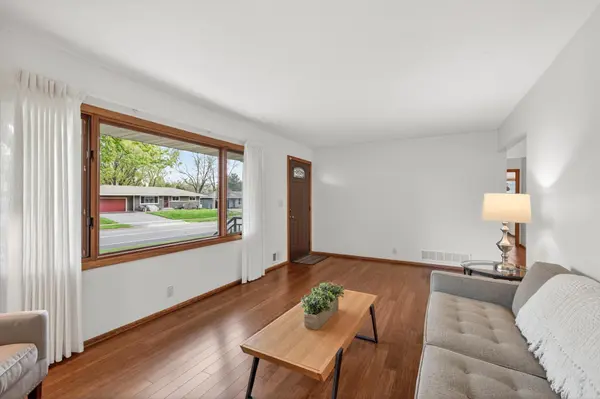 2521 Cedar AVE, White Bear Lake, MN 55110