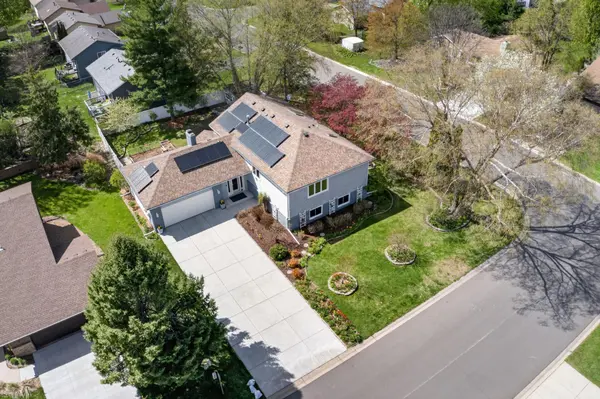 798 Sunset DR, Eagan, MN 55123