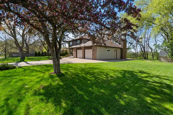 311 Coolidge ST, Anoka, MN 55303