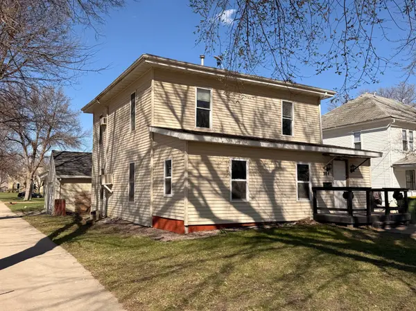 384 Rowland ST, Tracy, MN 56175