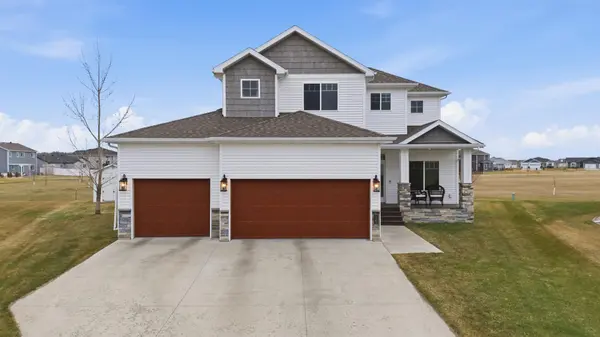 6361 Deer Creek Pkwy, Fargo, ND 58104