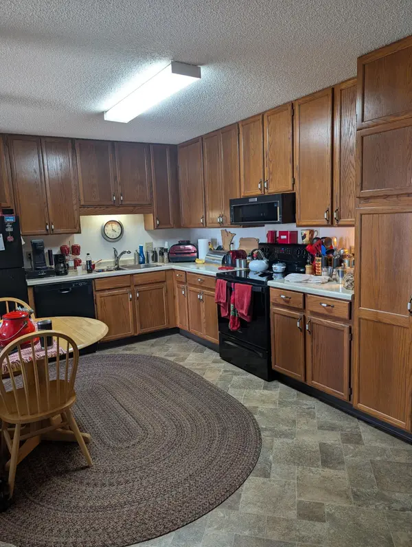 200 S 3rd ST #206, Le Sueur, MN 56058