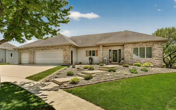 2708 Century LN NE, Rochester, MN 55906