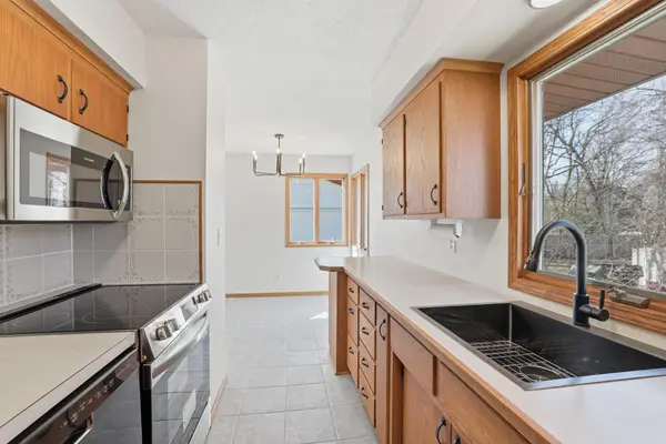 819 9th AVE, Anoka, MN 55303