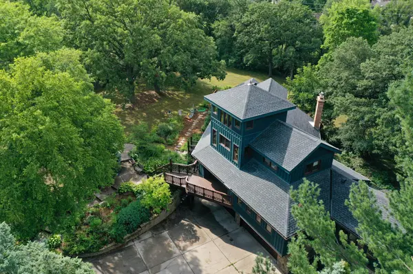 776 Golden Meadow RD, Eagan, MN 55123