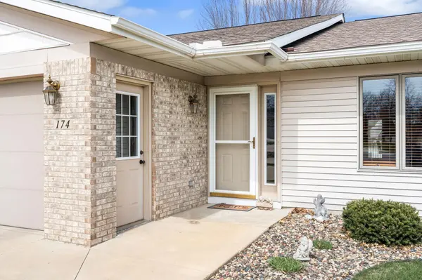 174 Autumn PL NE, Owatonna, MN 55060