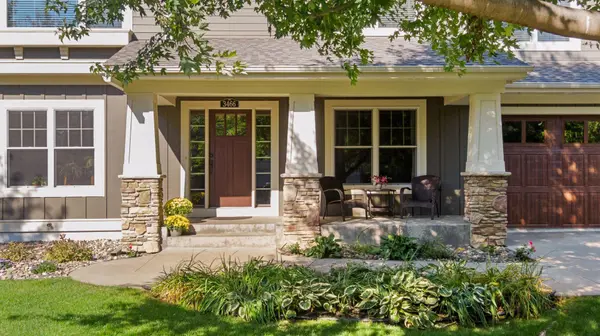 3466 Windmill Curve, Woodbury, MN 55129