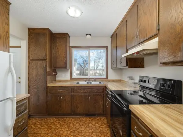 329 Winifred ST E, Saint Paul, MN 55107