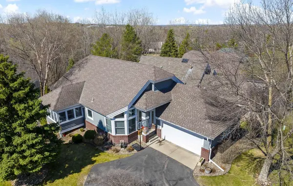 513 Wildflower, Burnsville, MN 55306
