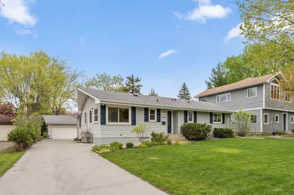 2905 Townview AVE NE,  Saint Anthony,  MN 55418