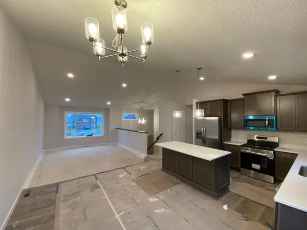 37583 Greenwich CT, North Branch, MN 55056