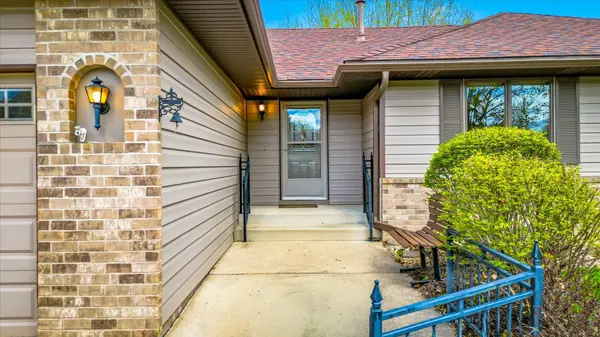 1230 Eagle Ridge TRL, Stillwater, MN 55082