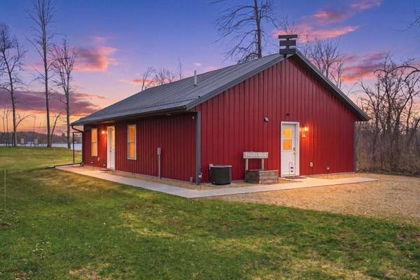231 75th AVE, Clayton, WI 54004