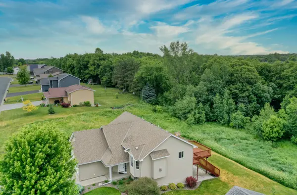 31069 Algonquin TRL, Chisago City, MN 55013