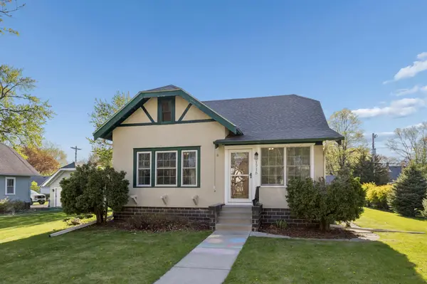 1715 Greeley AVE N,  Glencoe,  MN 55336
