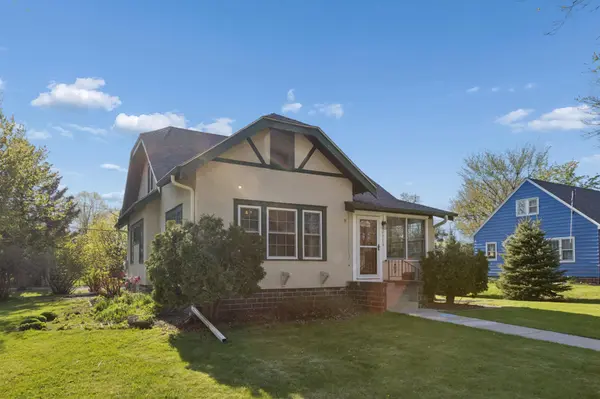 1715 Greeley AVE N, Glencoe, MN 55336