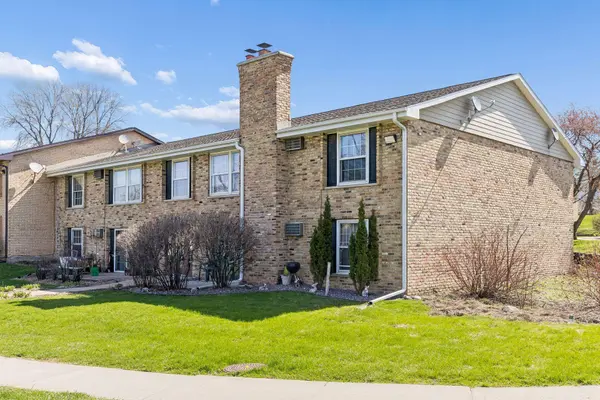 926 Westbrooke WAY #8, Hopkins, MN 55343