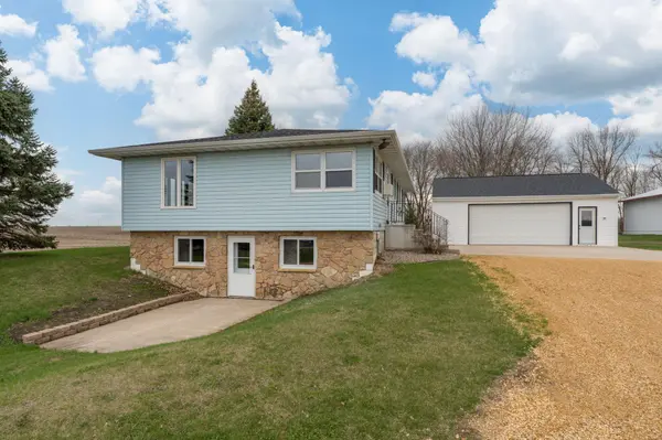 235 390th AVE, Janesville, MN 56048