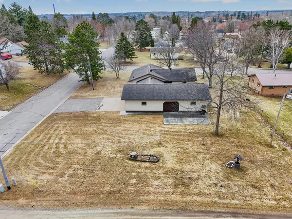 901 NW 9th ST, Grand Rapids, MN 55744