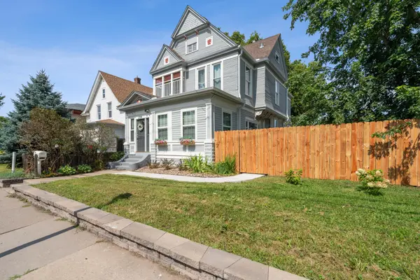 2104 Glenwood AVE, Minneapolis, MN 55405