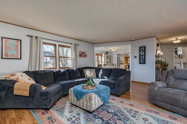 925 E Main ST, Mankato, MN 56001