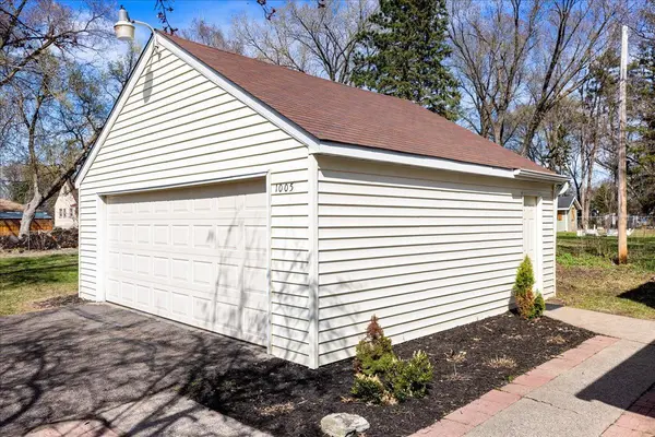 1005 90th AVE NE, Blaine, MN 55434