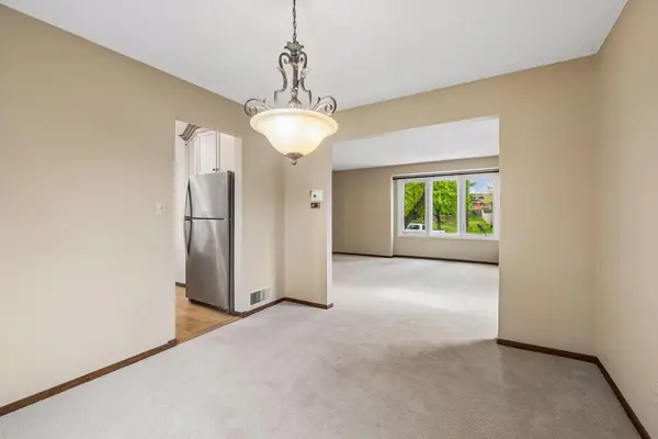 6001 W 98th ST, Bloomington, MN 55438