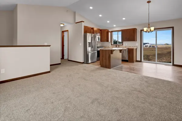 955 2 1/2 AVE SW, Rice, MN 56367