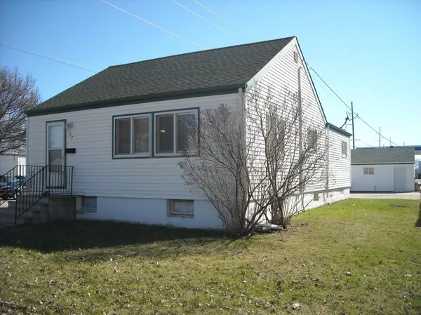 537 20th ST N, Fargo, ND 58102
