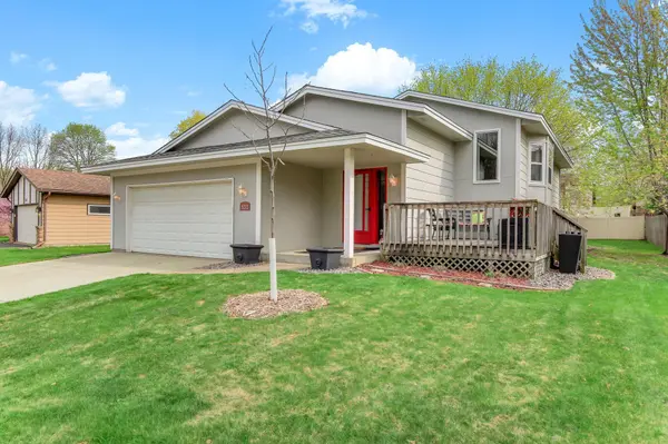 5212 144th ST W, Apple Valley, MN 55124