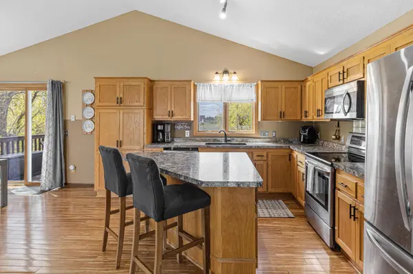 5725 157th ST N, Hugo, MN 55038