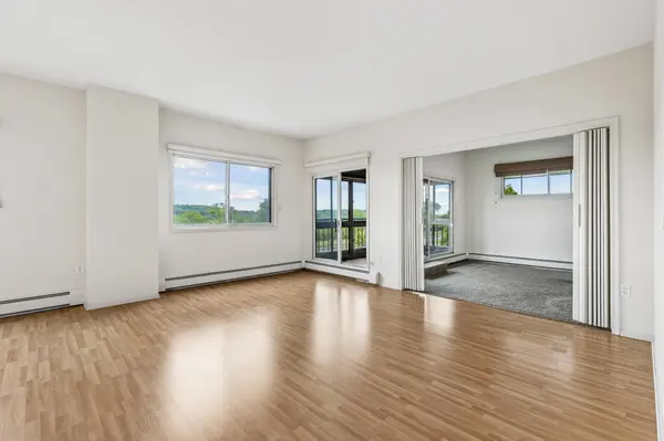 2265 Youngman AVE #310, Saint Paul, MN 55116