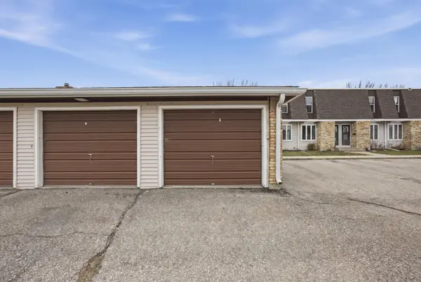 239 12 1/2 AVE E, West Fargo, ND 58078