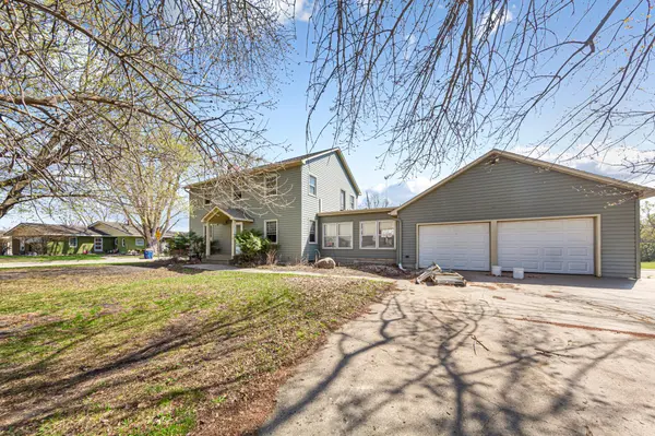 787 Clark AVE, Gibbon, MN 55335