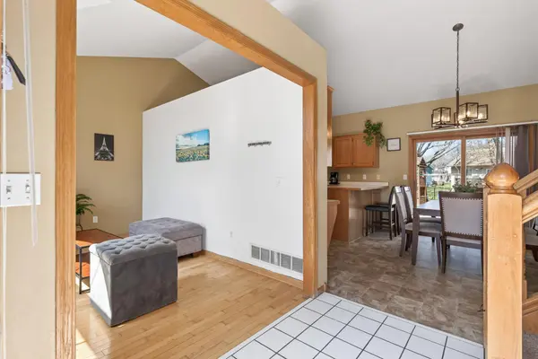 2047 123rd AVE NW, Coon Rapids, MN 55448