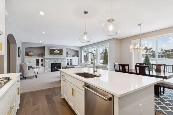 5855 Zanzibar LN N, Plymouth, MN 55446