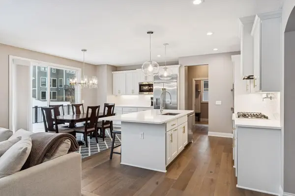5855 Zanzibar LN N, Plymouth, MN 55446