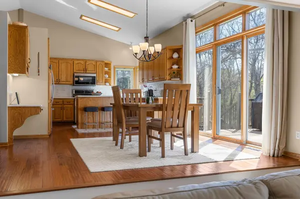 2655 N Barclay ST, Maplewood, MN 55109
